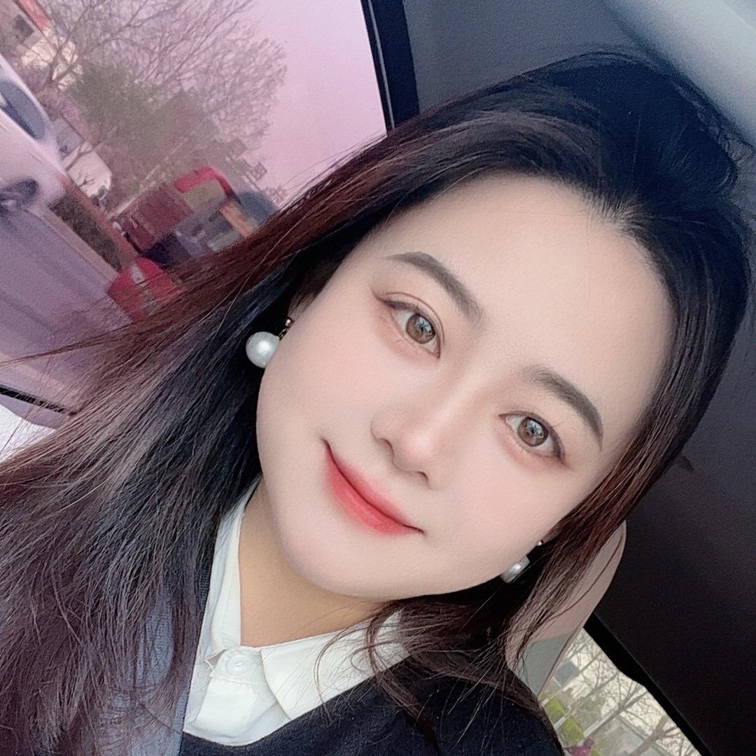 彩票店老板娘