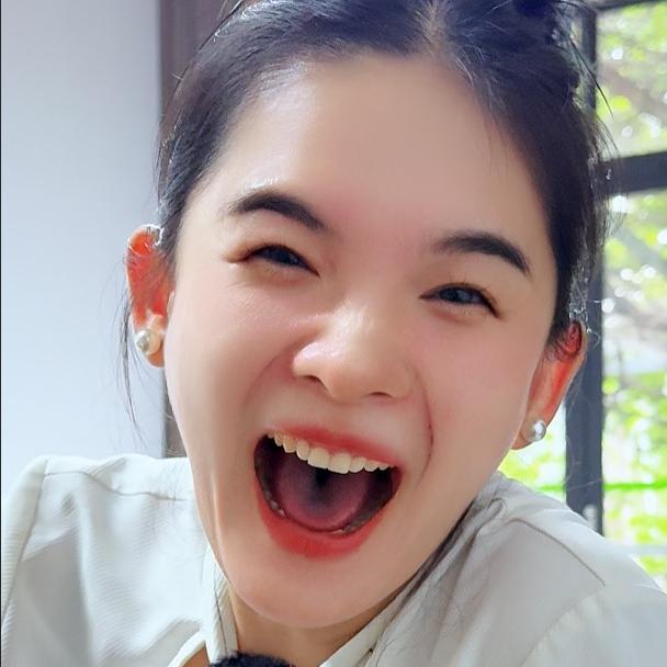 暴躁老板娘-实木家具