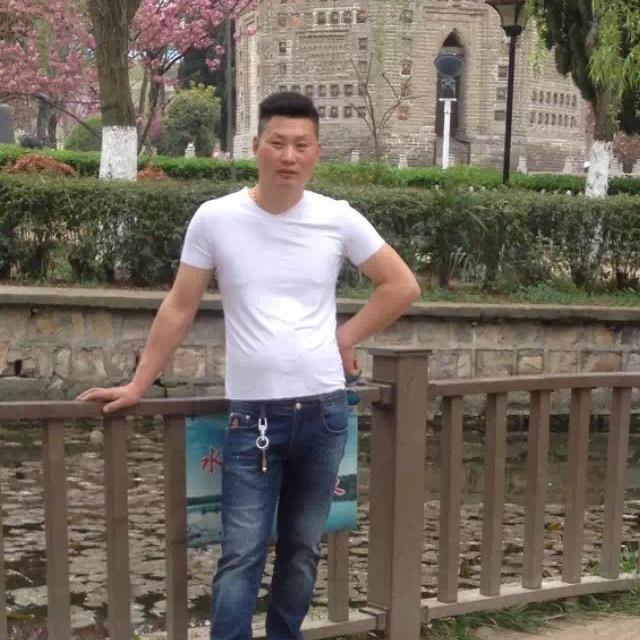 刘庆汽车配件