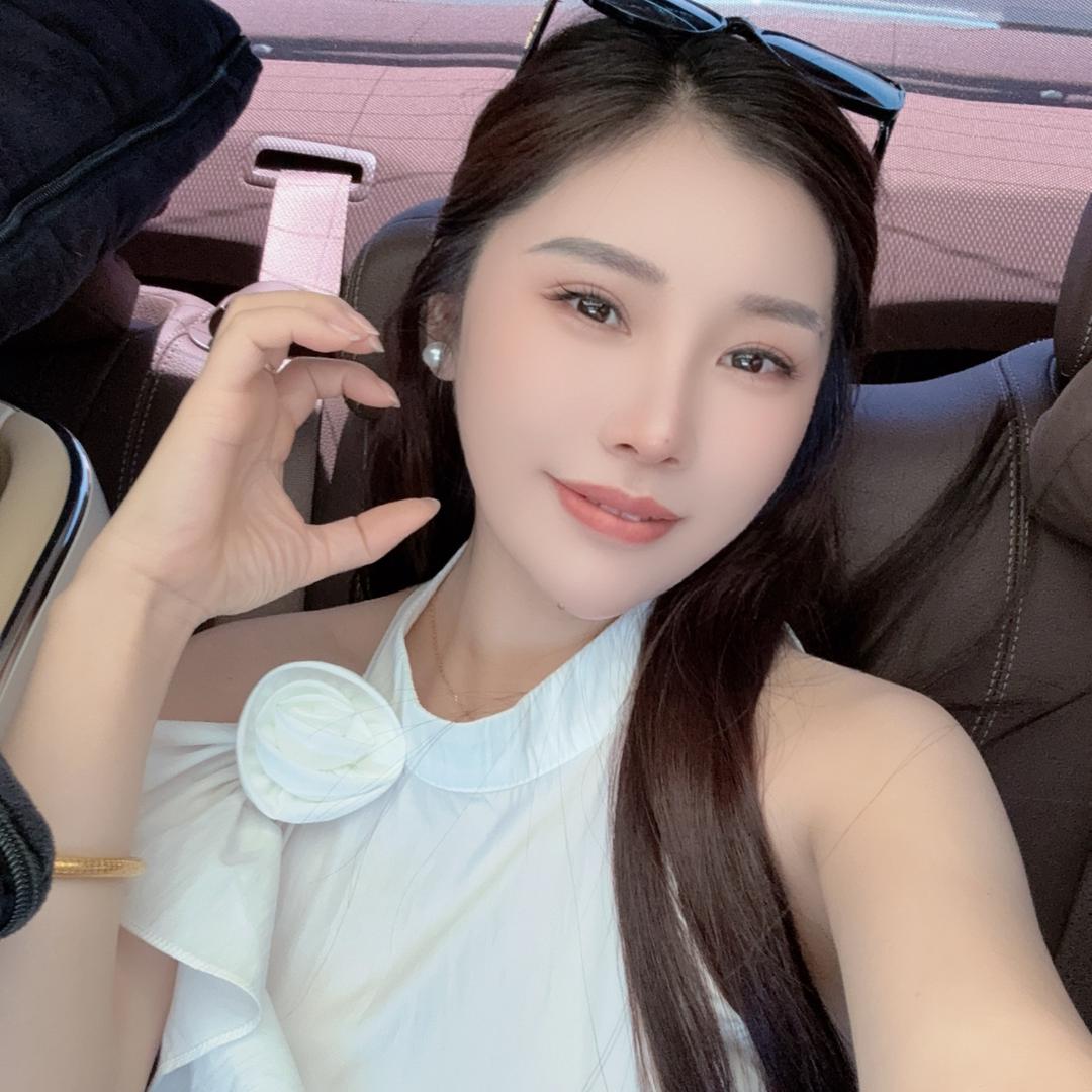 小小何
