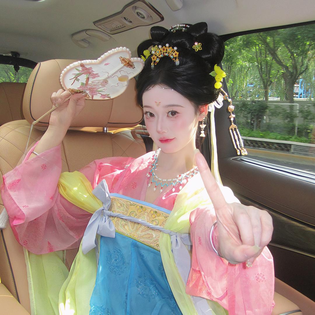 北京大小姐妆造馆婉儿