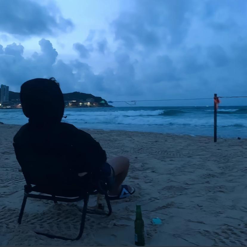 噗通。