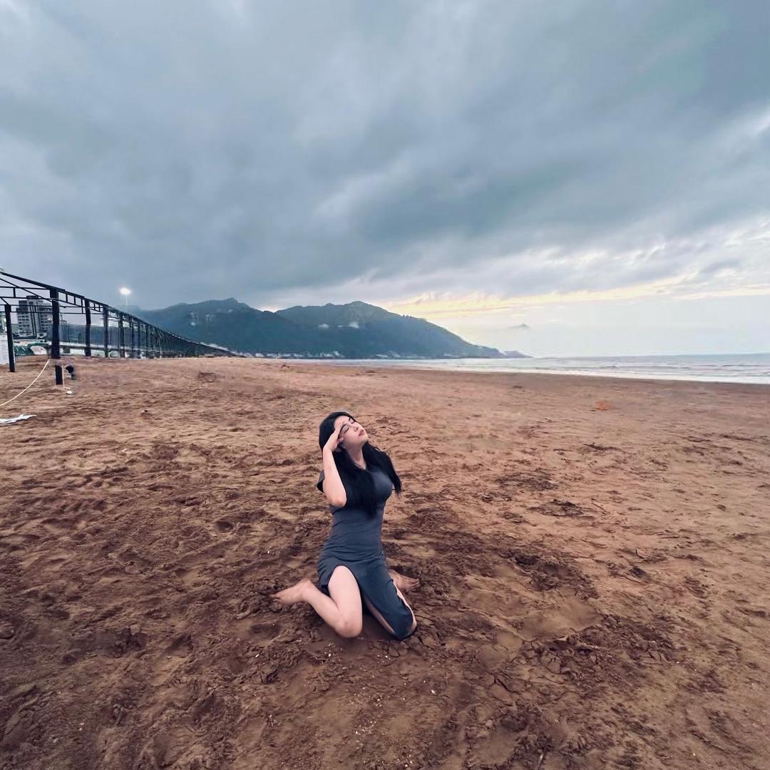 李思萌
