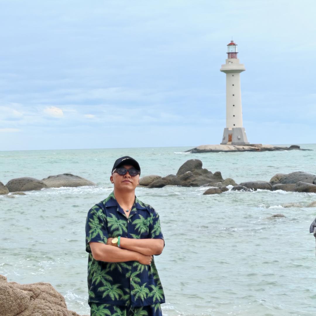 南方驾校土登教练