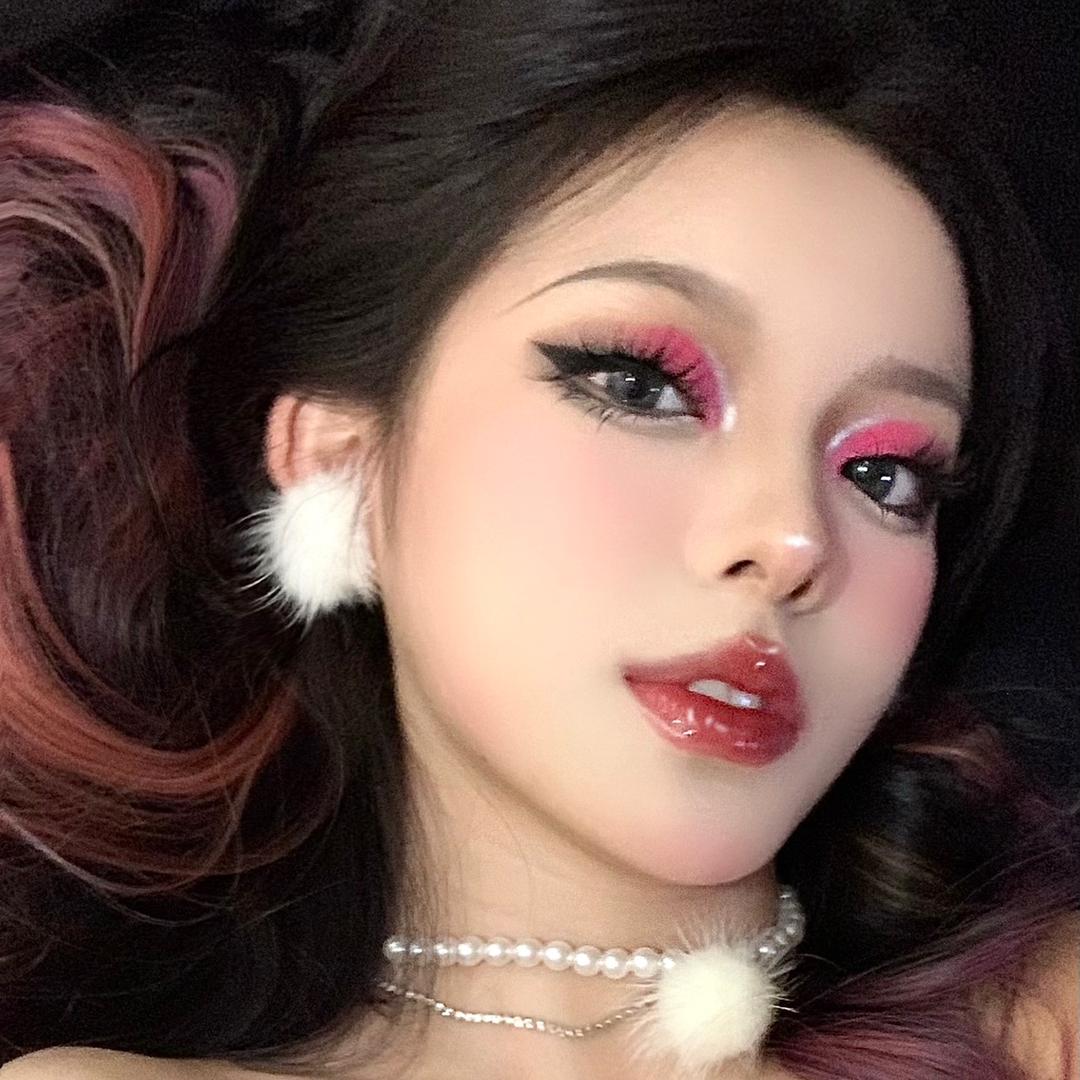 火辣年世兰
