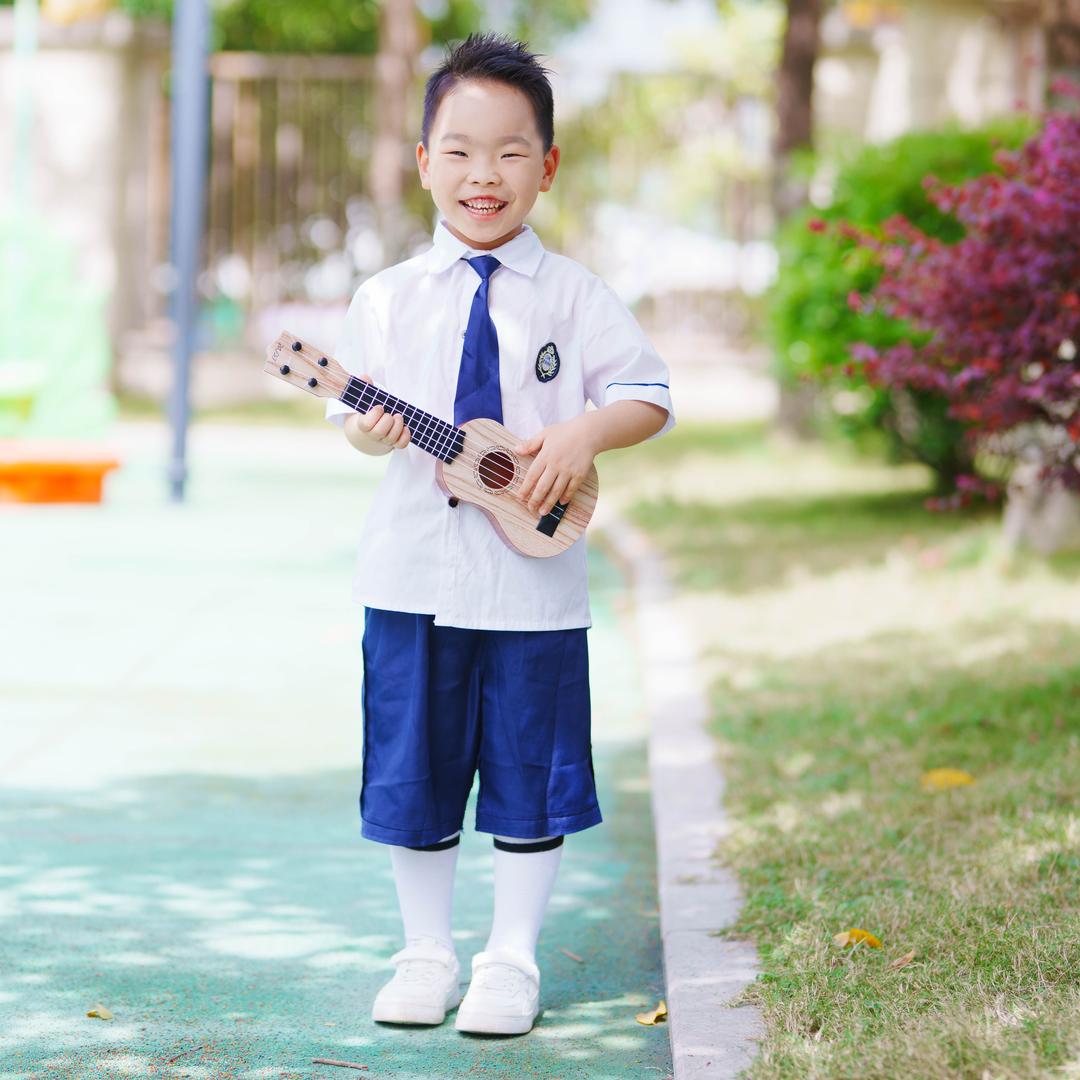 不爱打球的猪哥