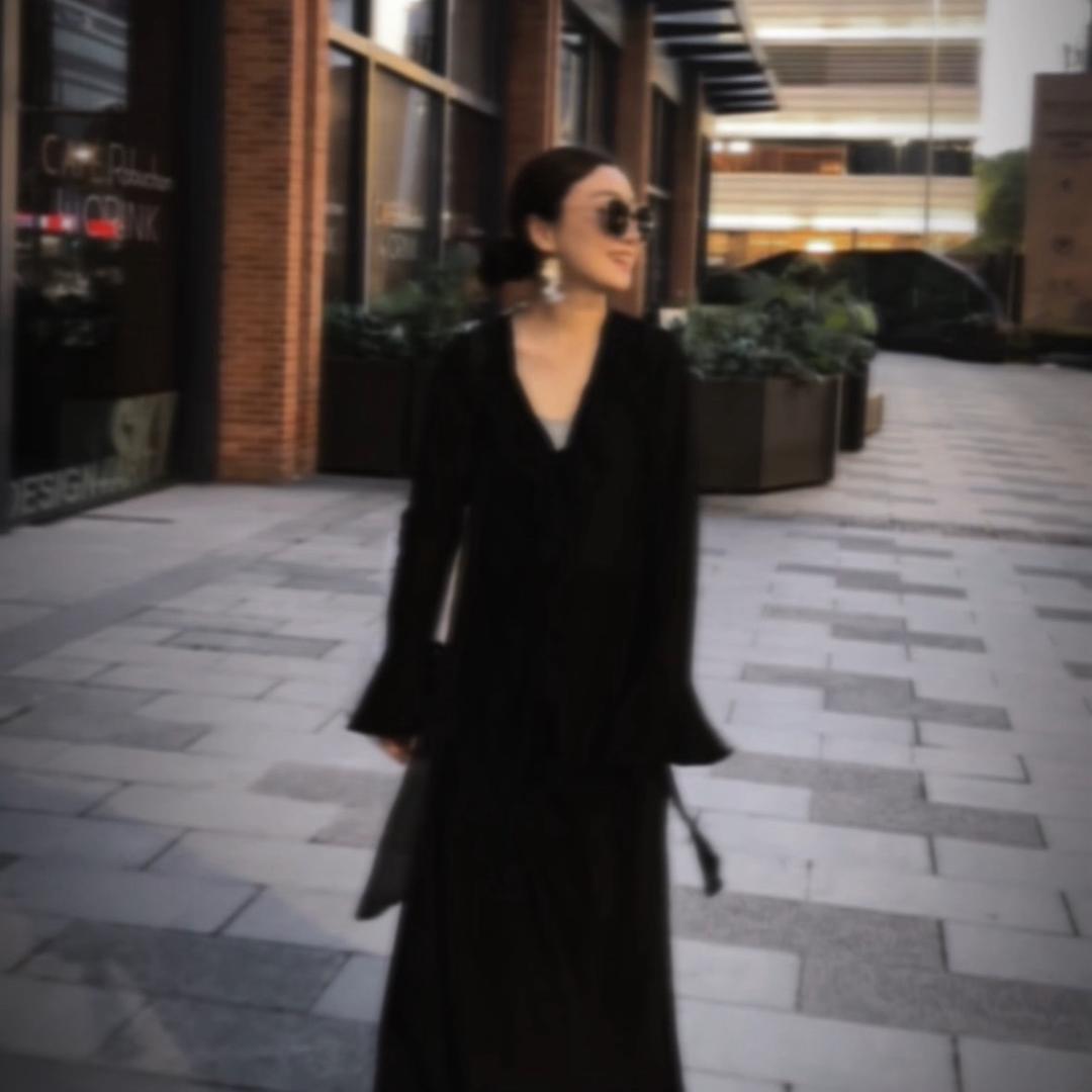 江都区仙女镇冯燕服装店