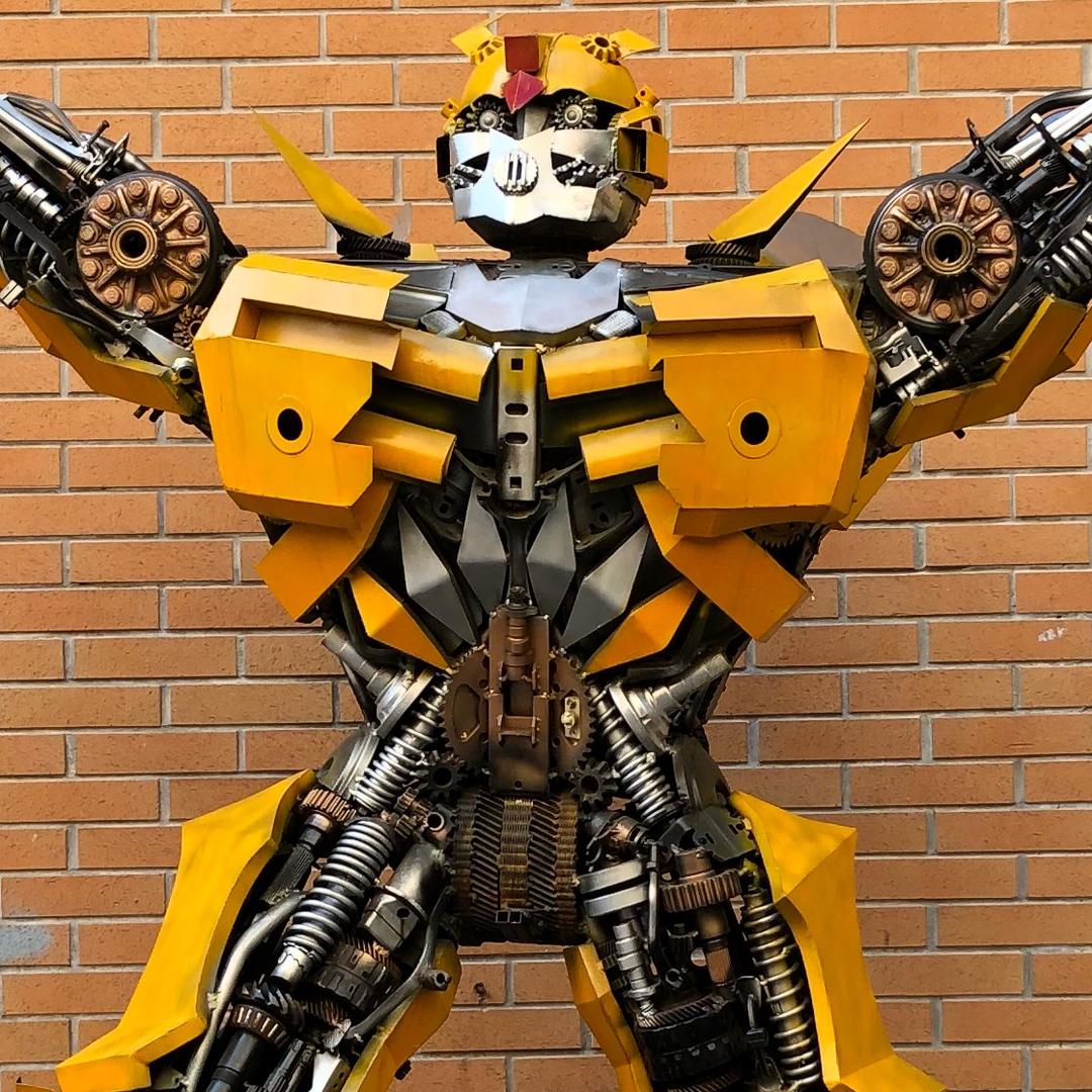 L……..