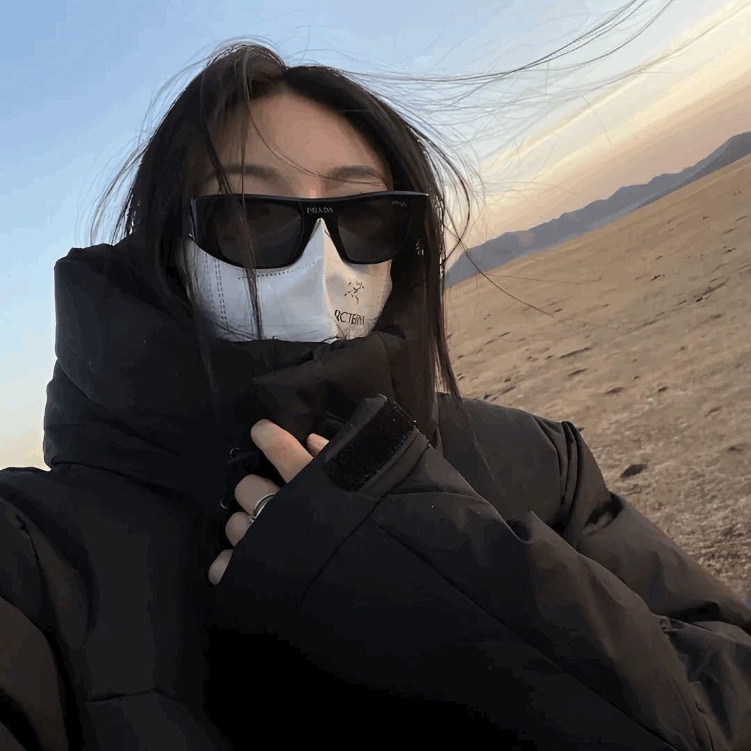 ￴￴ ￴￴￴ ￴￴