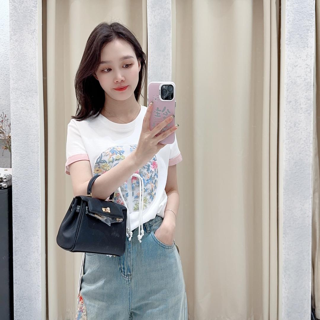 长安回点服装店