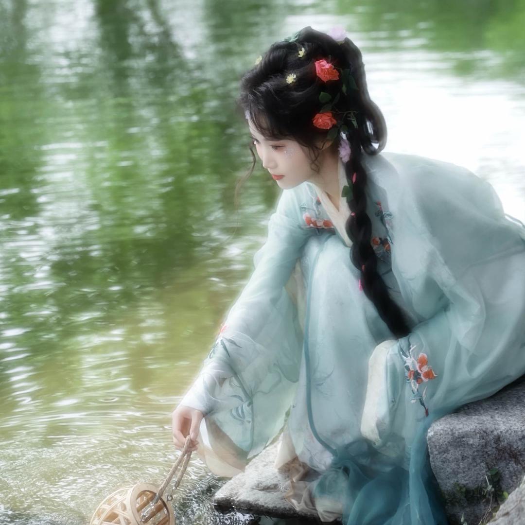 兰亭序汉服妆造馆