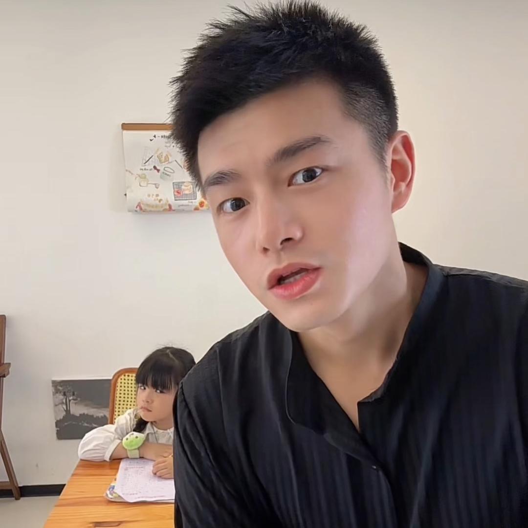 吴三十养娃记