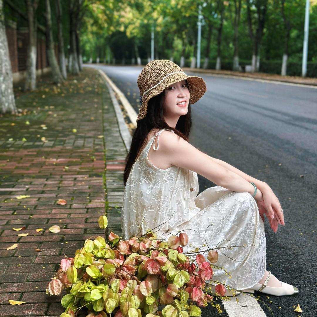 卖别墅小姐姐（咸宁）