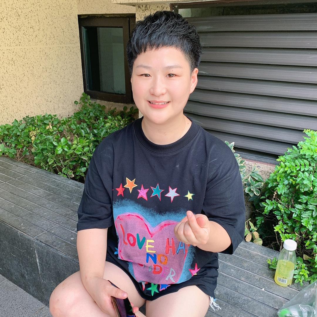 弘鑫瑞门窗