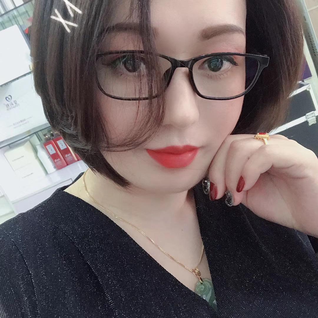 🥰明💋月😘