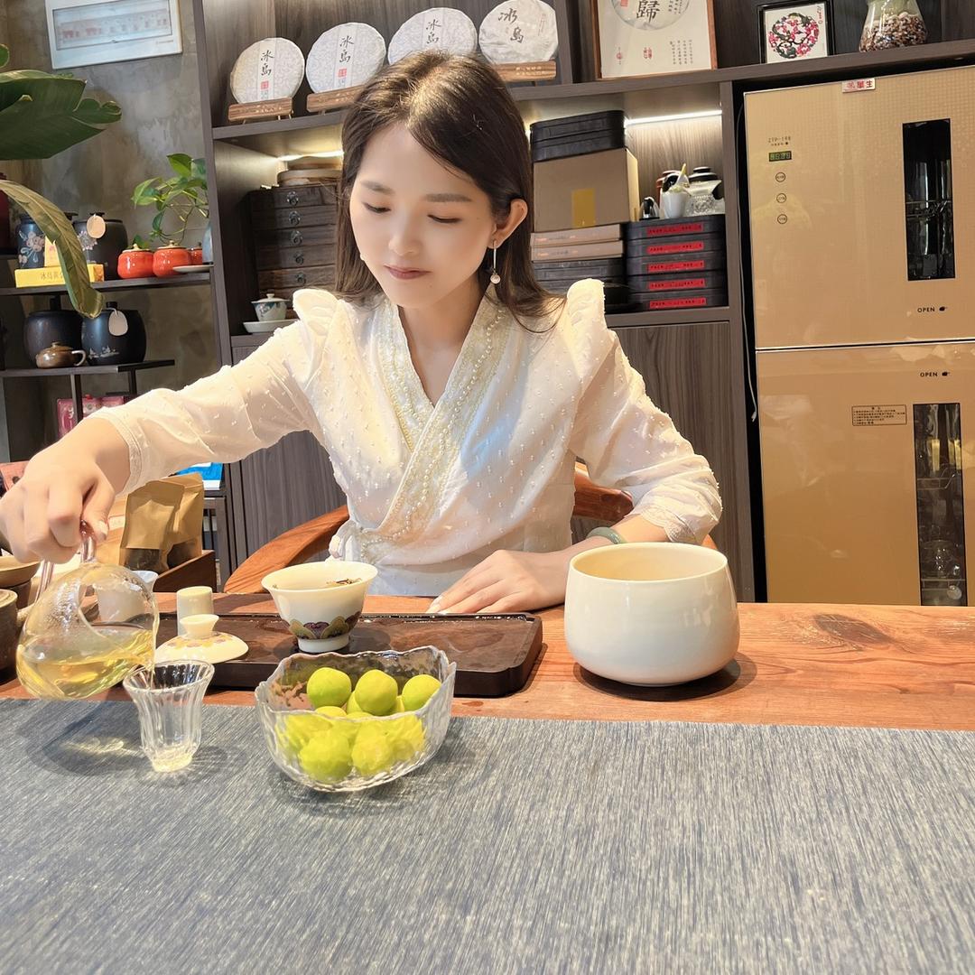云南茶农小阿妹