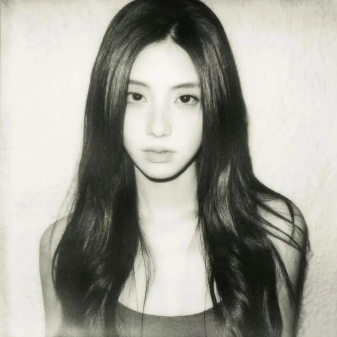 宇宙无敌高鞋跟儿卡姿兰扛霸子霹雳娇娃