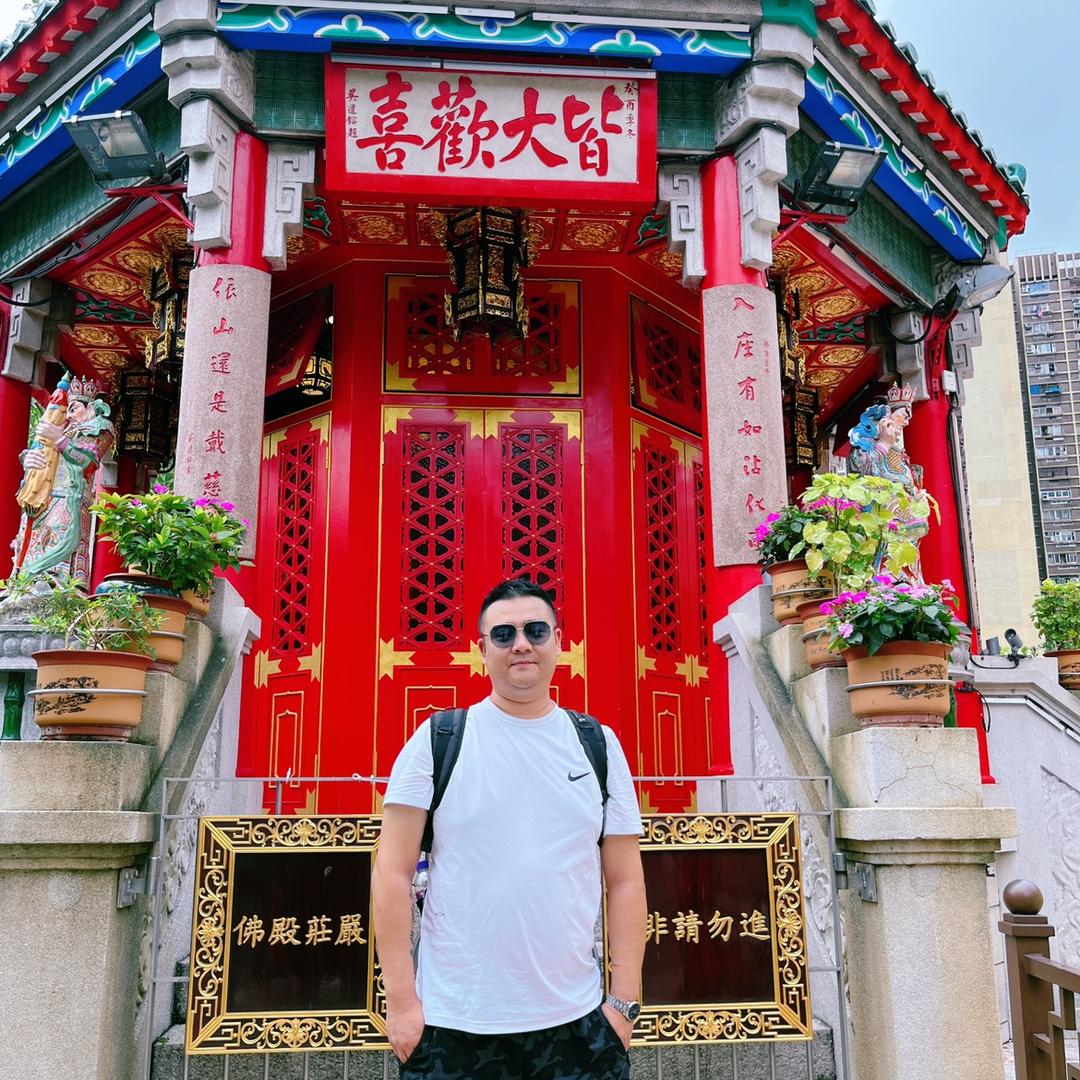 白菜二手车缘老板