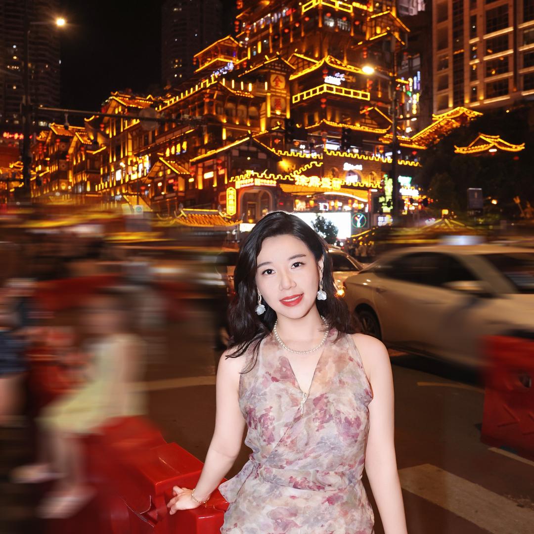 Miss   wang