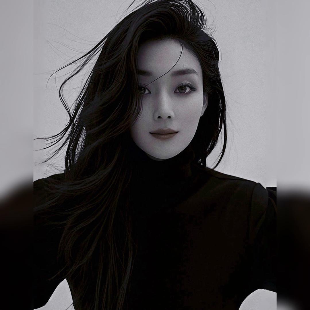 马赛克主理人菲菲