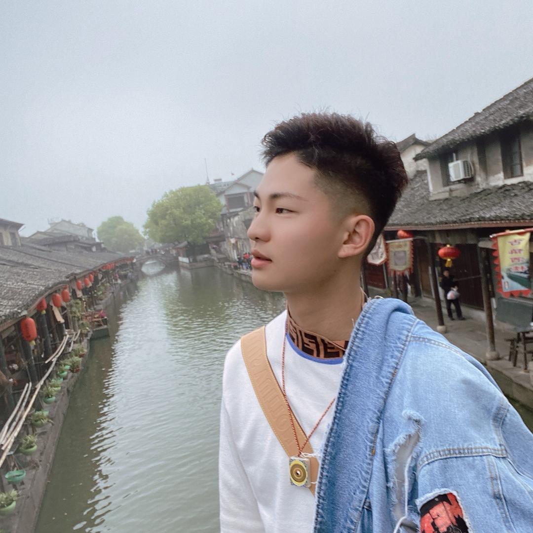 不會御劍飛行的小笨蛋