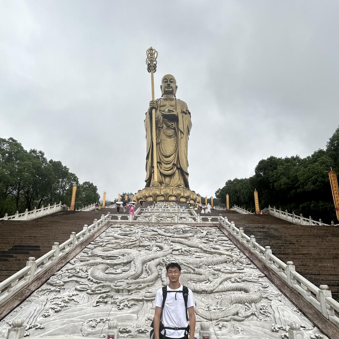 沈阳阿龙霸道酷路泽专卖