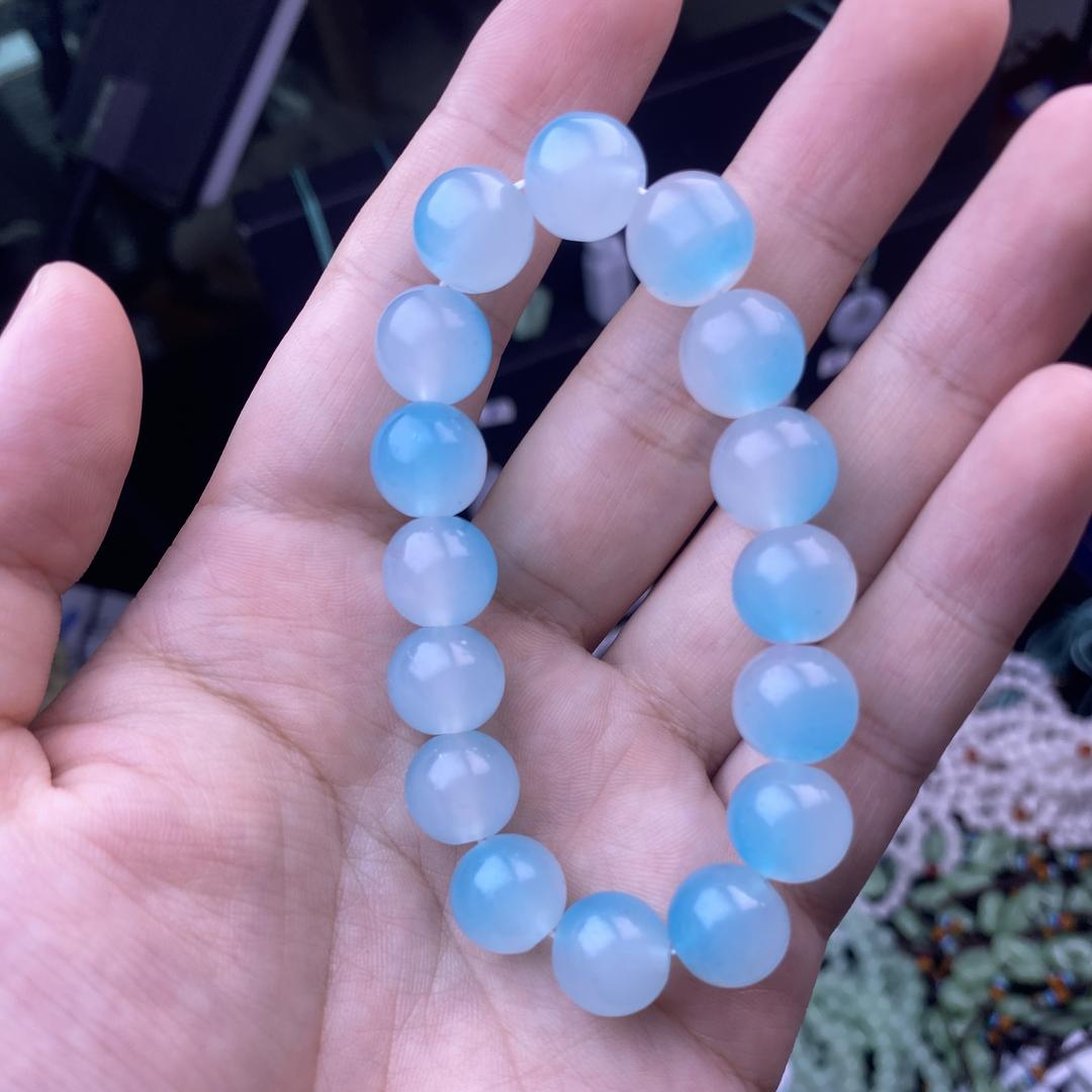 马哥翡翠珠宝批发店销售部