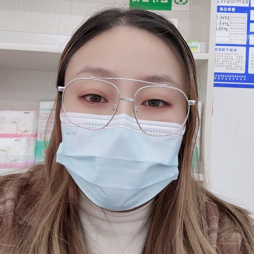 小孩爱吃糖