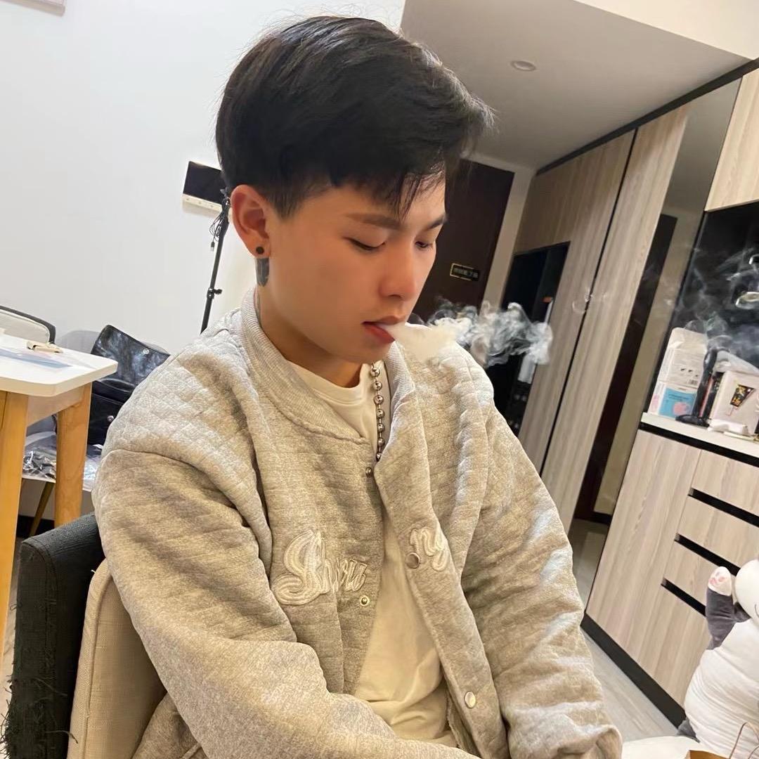 老尾成