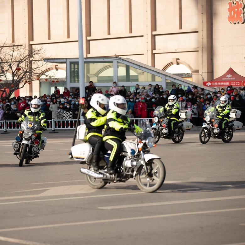 哈密交警