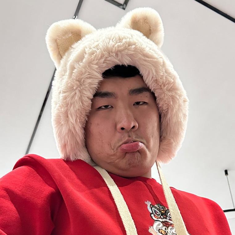 胖弟缺颗牙