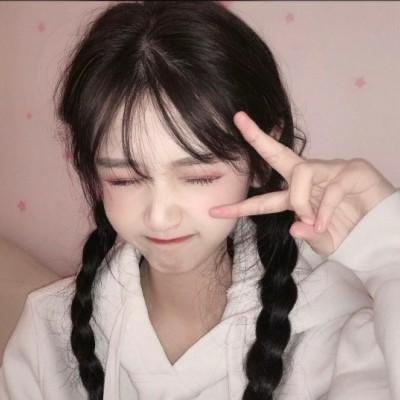 小柠吖.