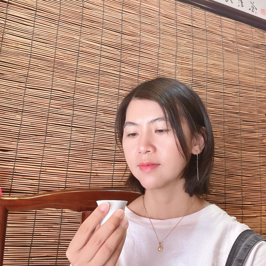 茶小芸回族～（易武沁遇號古茶）