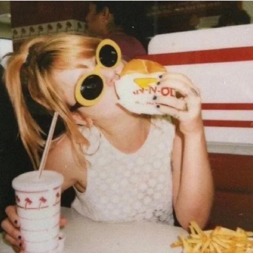 D̲𝒊𝒂𝒓𝒚𝒆𝒂𝒓.