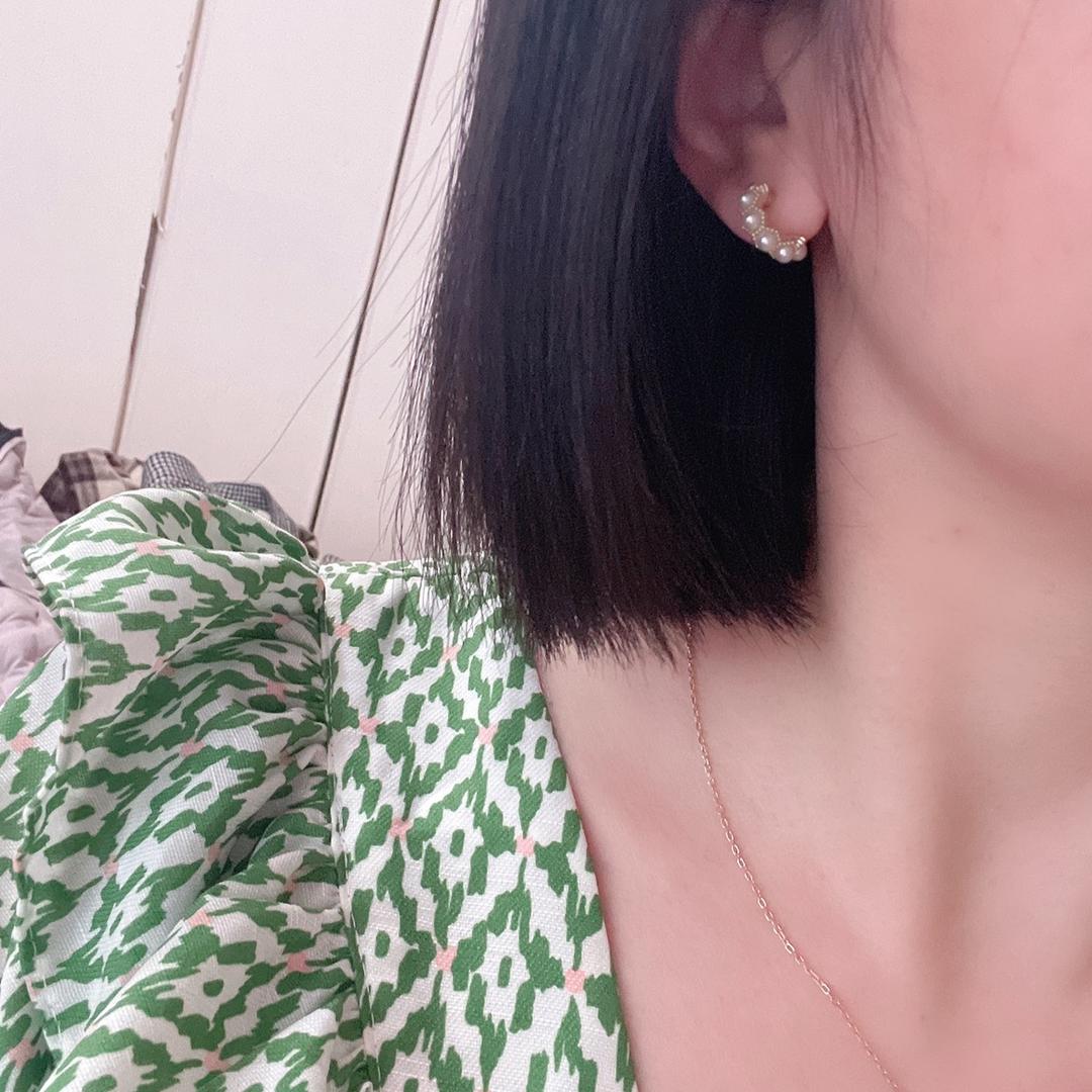 马路牙子上的风景