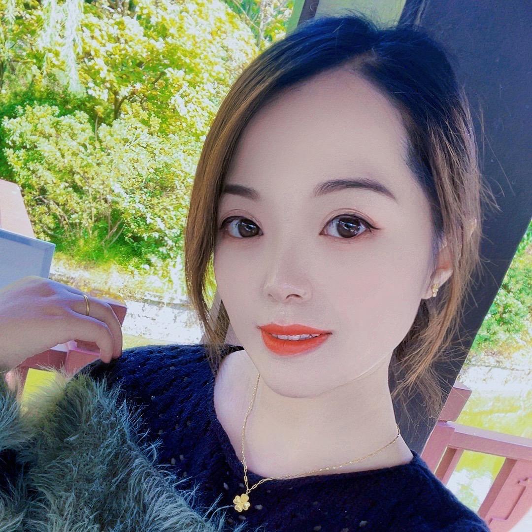 罗雪