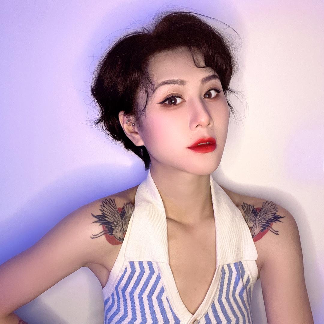 阿芮.