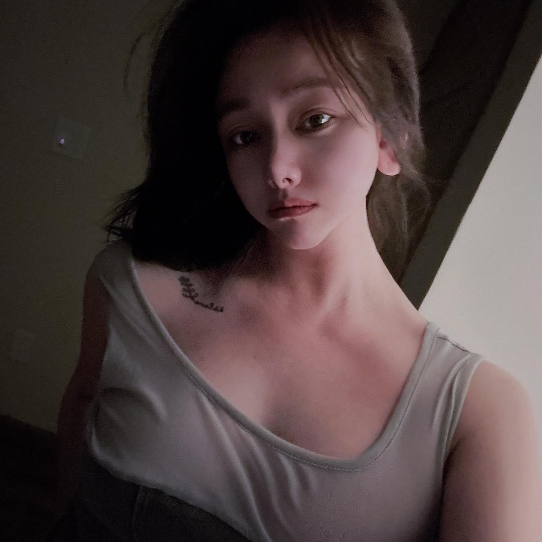黑e🕶️