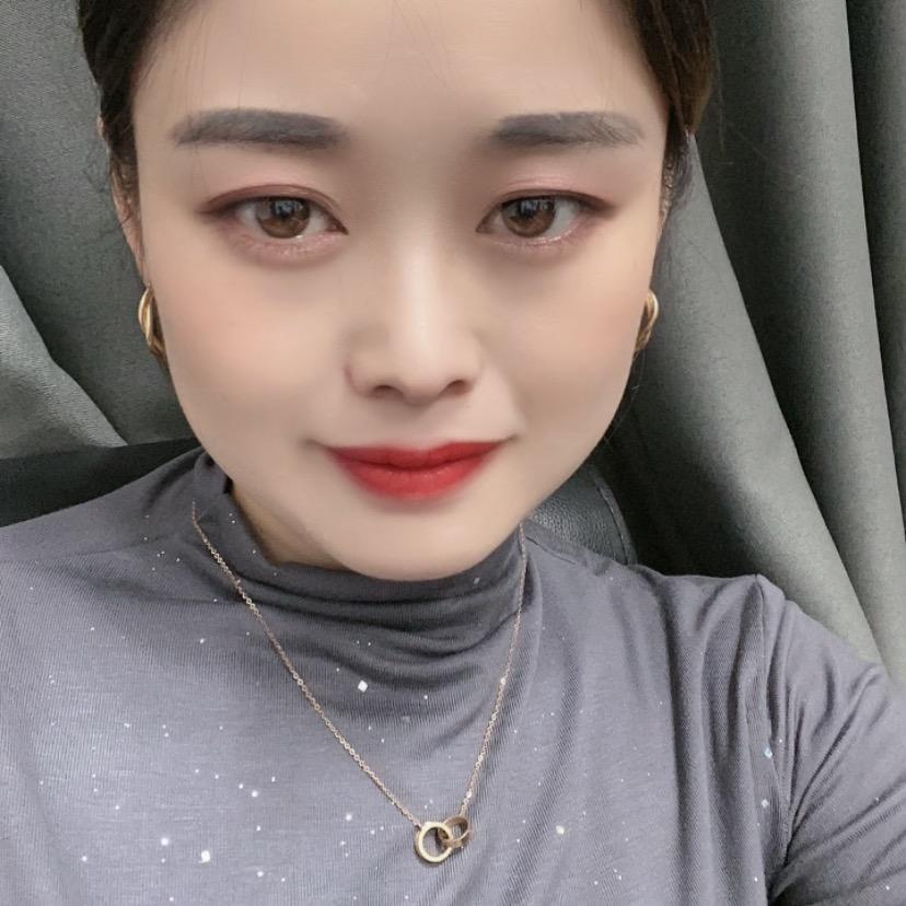 靓丽精品女装