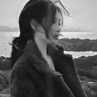 蕾蕾.