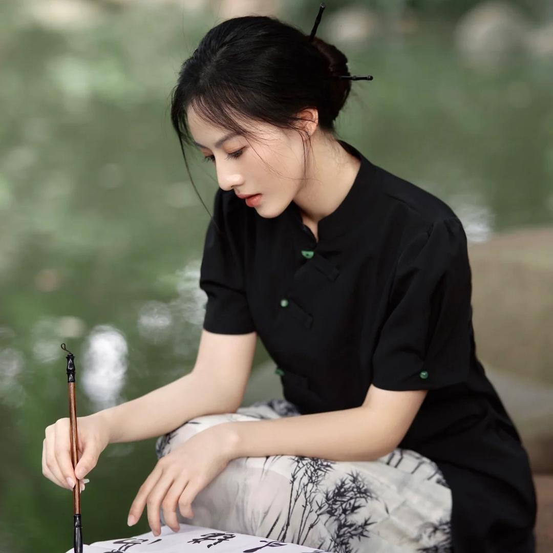 晓菡品酒