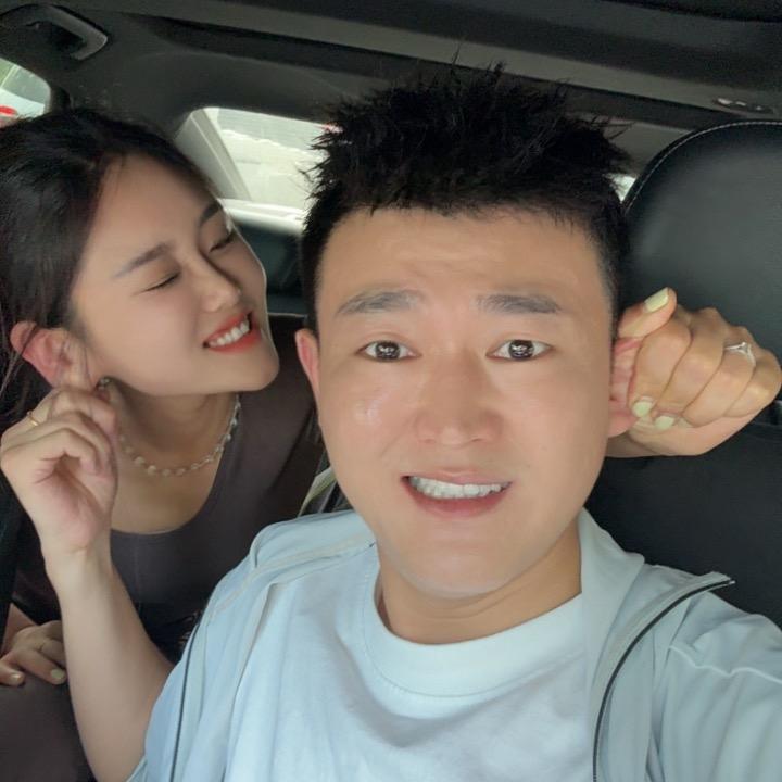 何杰夫妇