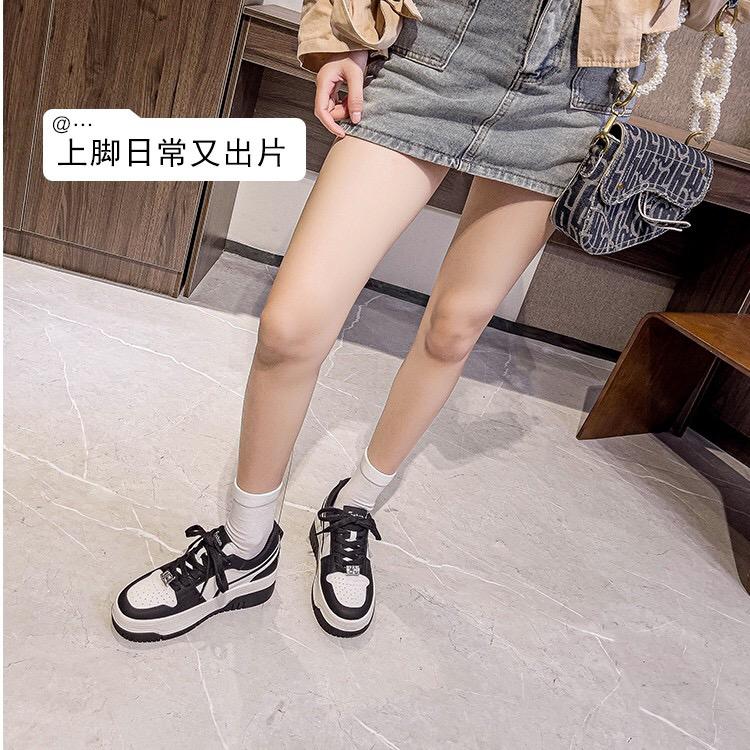 DY小个子女鞋工厂店