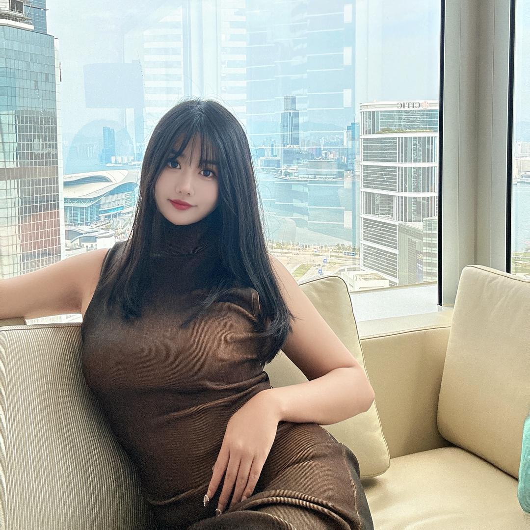 沫沫momo