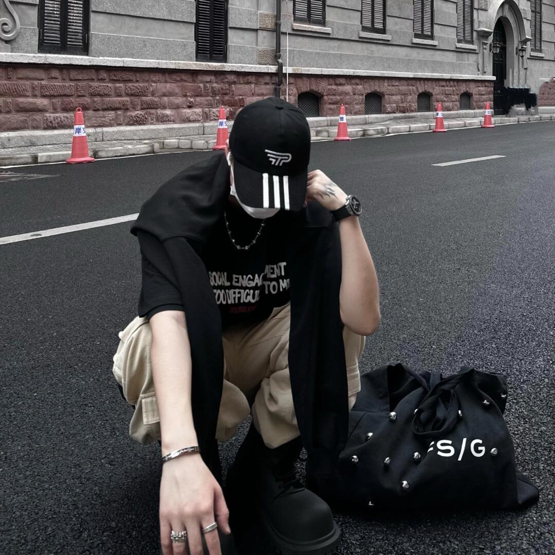 凌晨五点半