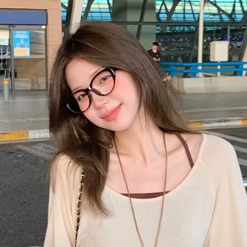 陳文文家的私服