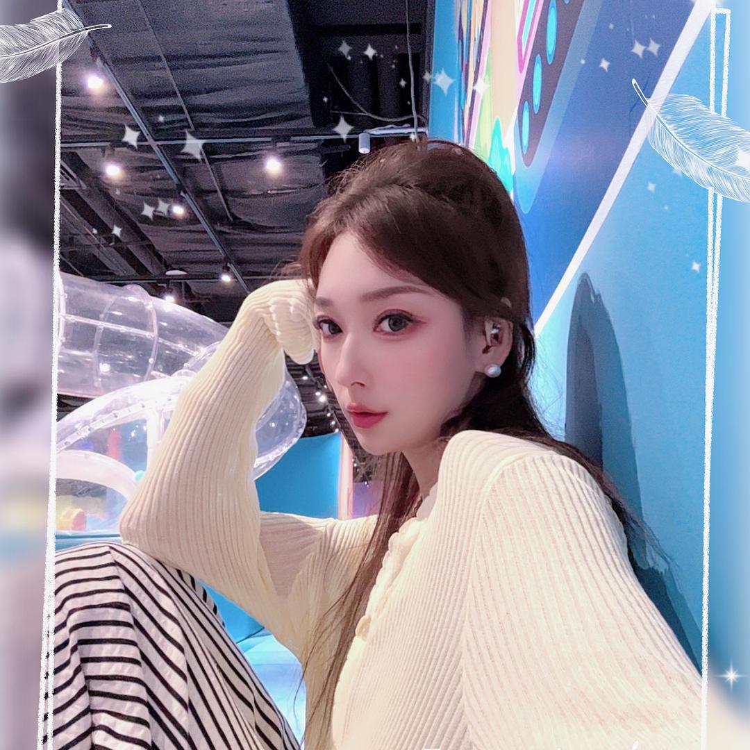 长腿奶龙💓💓💓（大三宝）