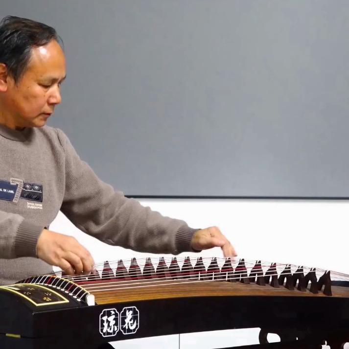 筝双人周老师