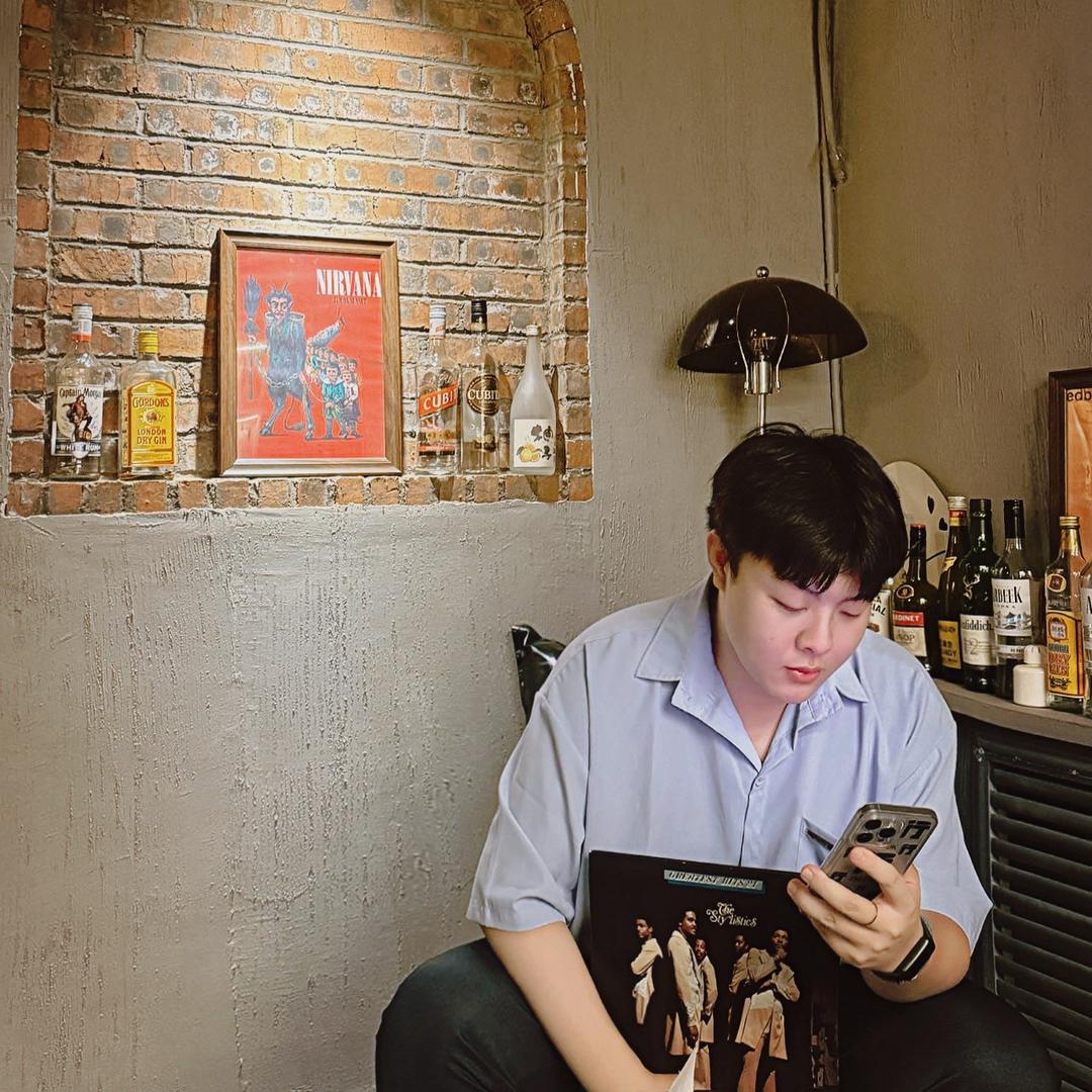 小新（和邓诗颖一起跨过年版）