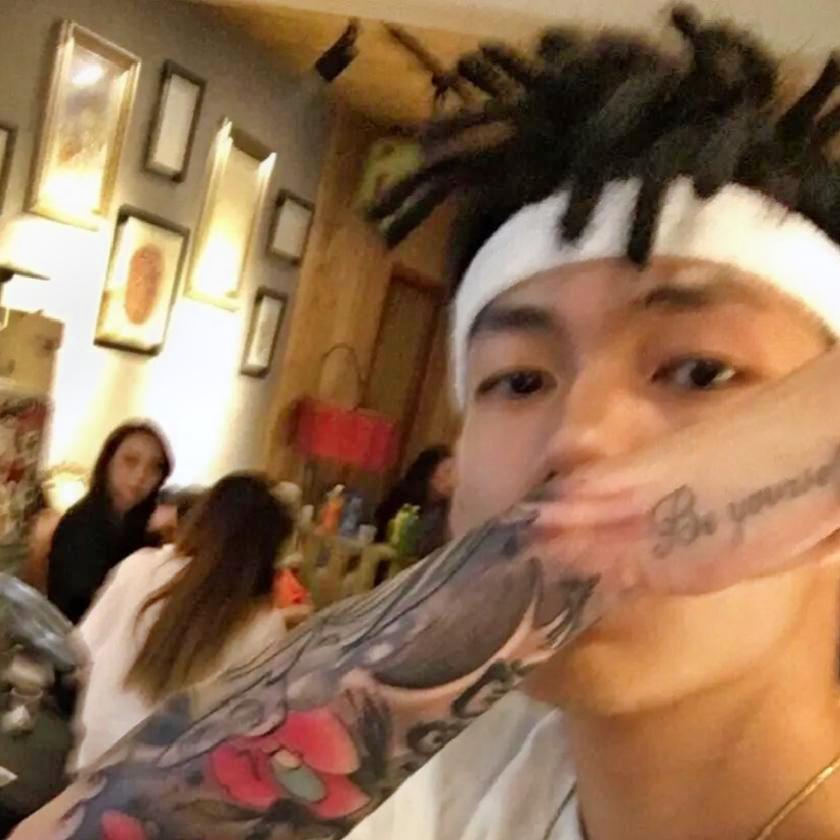 ⚡️贝贝⚡️